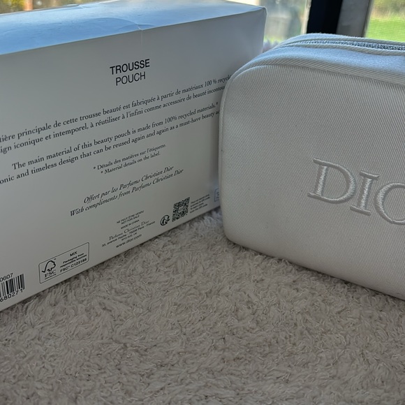 SALE🛍️ Dior Cosmetic Pouch - Picture 6 of 6